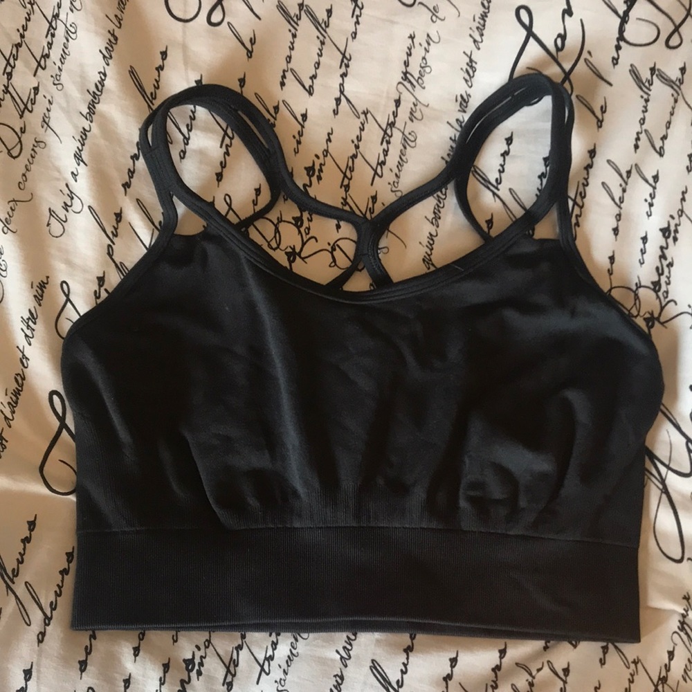 Black Criss Cross Back Sports Bra